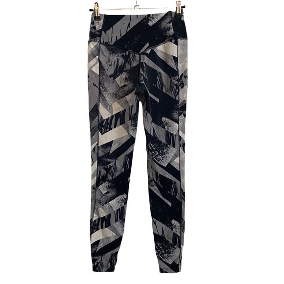 Nike XS Leggings Workout Marbled Print Black Gray Dri Fit Stretch - Picture 8 of 9